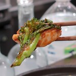 トリワイン ＰＩＫＯＳＨＨＨＵ - 菜の花と鶏のアラビアータ