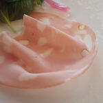 リストランテ 錦ケ丘 - ●前菜のイタリア風ハムは薄切りだけど、程よい塩味、ナッツも入るミャ。ブロックだとすごいしょっぱいのミャろう