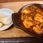 辛飯AMAKUBO - 麻婆豆腐とマッシュポテトのサラダ