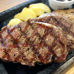 Suteki Gasuto - 【肉の日限定メニュー】みすじステーキ(300g、健康サラダバー付き、ハンバーグ1枚無料)