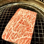 黒毛和牛焼肉 新宿肉善 - 