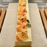 パティスリー＆ブーランジェリー ラ・パルム・ドール - 三柑-Mikan-＠オレンジ・グレフル・みかんの共演。チョコレートとグレープフルーツを主役に置いたケーキ