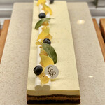 パティスリー＆ブーランジェリー ラ・パルム・ドール - Yuzu＠砂糖不使用の柚子を引き立たせるミルクチョコが見事