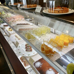 パティスリー＆ブーランジェリー ラ・パルム・ドール - サブショーケース