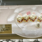 パティスリー＆ブーランジェリー ラ・パルム・ドール - フロマージュ・スノーマン