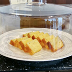 パティスリー＆ブーランジェリー ラ・パルム・ドール - レモンのケイク