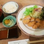 モントルイユ マノン - ひれかつ定食　９５０円