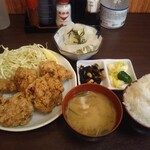 Taishuusakaba Fujiya - から揚げ定食のご飯大盛り
