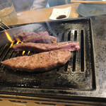 WAGYU粋ru - 筋や脂の層が違う3つのパートに分けて