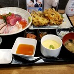 湘南 魚つる - 海鮮丼+揚げ物セット