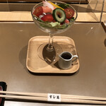 すし萬 大丸心斎橋店 - 可愛いサラダ