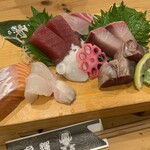 魚輝水産 - お造り盛り合わせ（7種14貫）（￥1780）