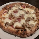 MILLE FIORI - ハーブチキンとミラノサラミのディアボラ