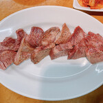 焼肉やっちゃん 京橋本店 - タン