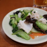 香港亭 - イカと野菜炒め（640円税込）。