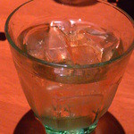 ヨーロピアンスープキッチンZUPPA - お冷（グラスの薄いブルーがいいね！）