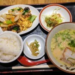 とうりえん - 日替りランチ（豚肉と玉子の炒め＆ミニラーメン）