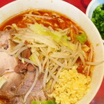 ラーメン二郎 - ラーメン半分＋ニンニク多め＋青ネギＳＫ