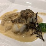 ビュッフェ＆カフェレストラン アンサンブル - 鱈のオーブン焼き リゾーニ添え　シャンピニョンデュクセルとクリームソース
