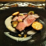 クリマ ディ トスカーナ - メイン　長谷川自然牧場熟成豚　オランダ パースニップ　ピエモンテ カステルマーニョ