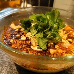 小菜一碟 - ・海鮮たっぷり白い麻婆豆腐