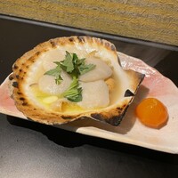 天然ホタテのバター焼き-Butter grilled scallops"Hotate butter"