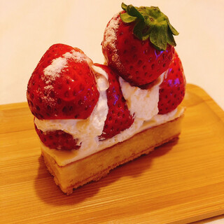 ミィタン★ 口コミ一覧 : カフェパティスリーミィタン - 阿波座/ケーキ [食べログ]