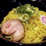 油そば専門店 ぶらぶら - 油そば得盛@890円です。丼もでかいんで麺の量をお伝えできないでしょう