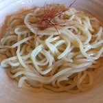 Hachiren - 麺がつるっつるで食感いいです。