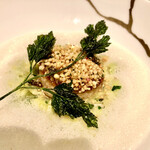 ASAHINA Gastronome - しっとりしたムニエルとカリカリのクリスピーキヌア