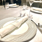 ASAHINA Gastronome - 素敵な色合いのテーブルセット