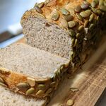 ルヴァン パストリー - カボチャの種と全粒小粉のセミハード カット
