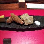 賛否両論 - 牛蒡のおかき揚げ。蕗の薹を混ぜたマッシュポテトの天ぷら。マスター得意料理のおかき揚げは今回も美味しい。牛蒡はあらかじめ出汁で煮てあるんですね。衣の食感も楽しい。