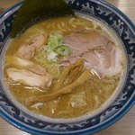 秋葉原つけ麺 油そば 楽 - 醤油らーめん　680円