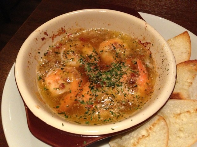 beer bar nest - エビのアヒージョ(750円)