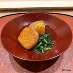 御料理 寺沢 - 焼寒鰤と大根と菊菜の炊合せ