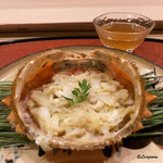 御料理 寺沢 - 身は蟹みそと和えられています