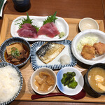 肉豆冨とレモンサワー 大衆食堂 安べゑ - 安べゑ定食・1299円（税抜き）