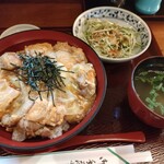 鶏よし - 地鶏の親子丼　1210円