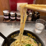 Tenka Ippin - 麺にまとわりつくスープ