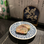 酒肴場 屯 - 八戸前沖さば棒寿司¥250