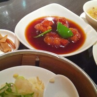 廣東料理 民生 ヒルトンプラザウエスト店 - 