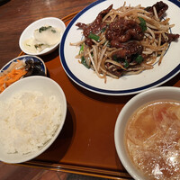 銀座ブルーリリー ステーキ＆チャイニーズレストラン - 