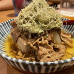 nikudoufutoremonsawa-taishuushokudouyasubee - 肉豆腐（白）