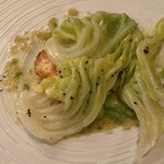 ラ・ブランシュ - ヒラメの甘いキャベツ包み