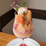 フルーツシェフ - DX淡雪のパフェ