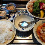 ベトナム料理コムゴン - ブンチャーランチ