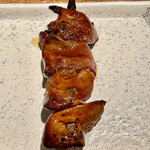 オオクサ - 熊野地鶏のレバー　これもでかい