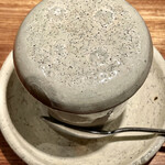 オオクサ - ここで蓋のついた器が登場　今日は何かな？