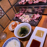 焼肉 もつ焼ジョニー - 